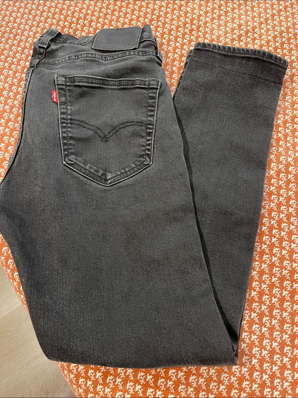 Levi's Men's Black Skinny Jeans with Red Tab
Stretch!